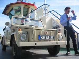 Frank Boese mit VW181 - Fhre